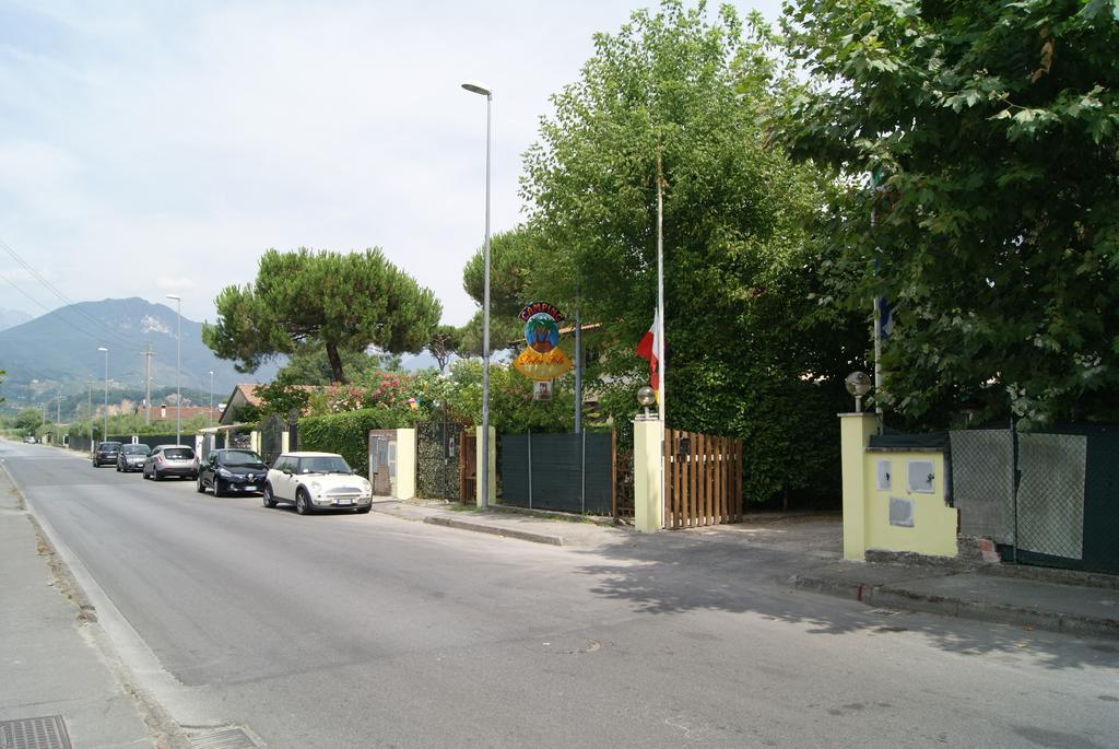 Camping Dolce Sole Marina di Massa Eksteriør billede